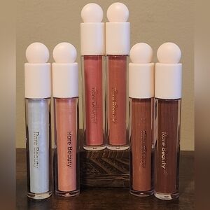 RARE BEAUTY LIGHT LUMINIZING LIP GLOSS